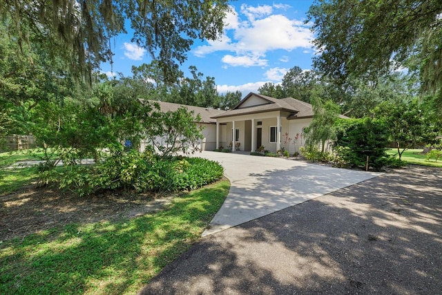 view of front of house