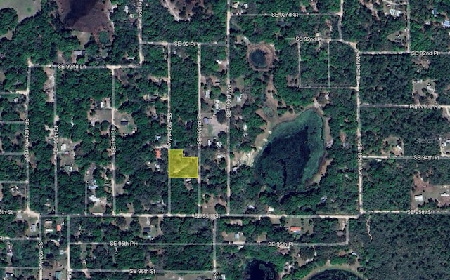 Listing photo 3 for 9437 SE 192nd Ave, Ocklawaha FL 32179