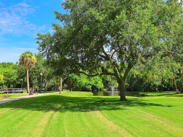 view of yard featuring a water view