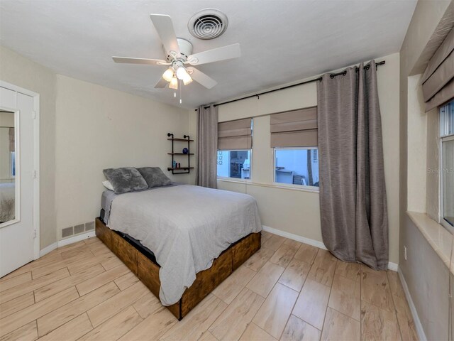 bedroom featuring ceiling fan