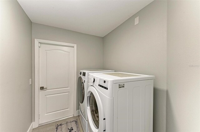 laundry area featuring washer and clothes dryer