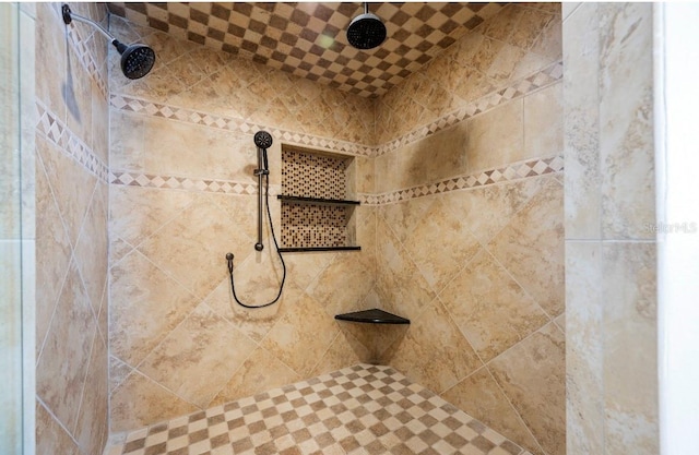 room details featuring tiled shower