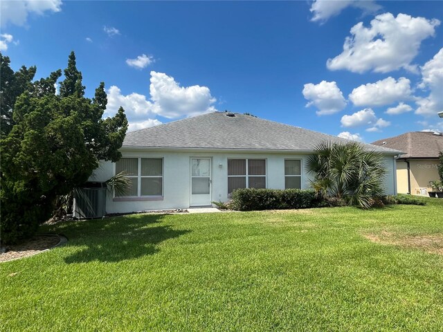 view of front of home with a front yard