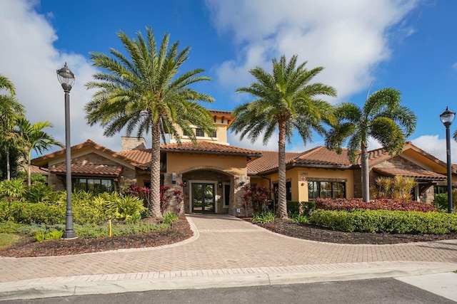 view of mediterranean / spanish-style home