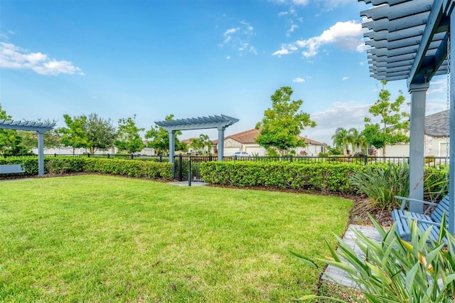 view of yard featuring a pergola