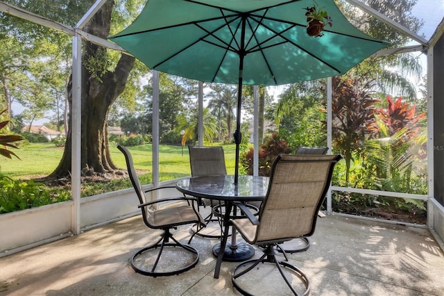 view of sunroom / solarium