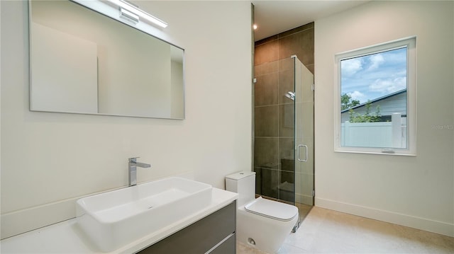 2231 Wood St, Sarasota, FL 34237 - full bath featuring toilet, a shower stall, baseboards, and vanity