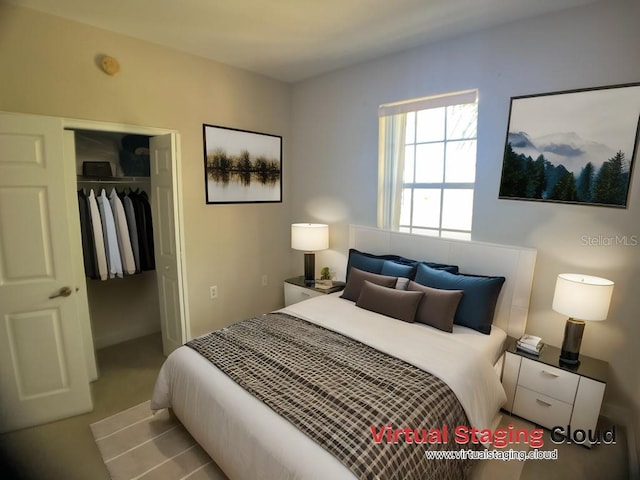 bedroom featuring carpet floors and a closet