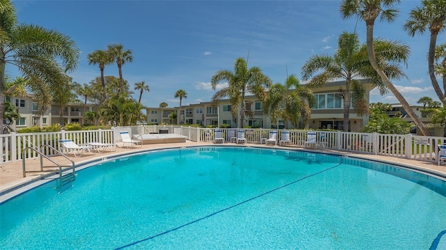 view of swimming pool