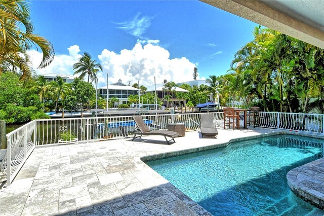 4931 Oxford Dr, Sarasota, FL 34242 - photo 28