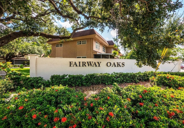 view of community / neighborhood sign