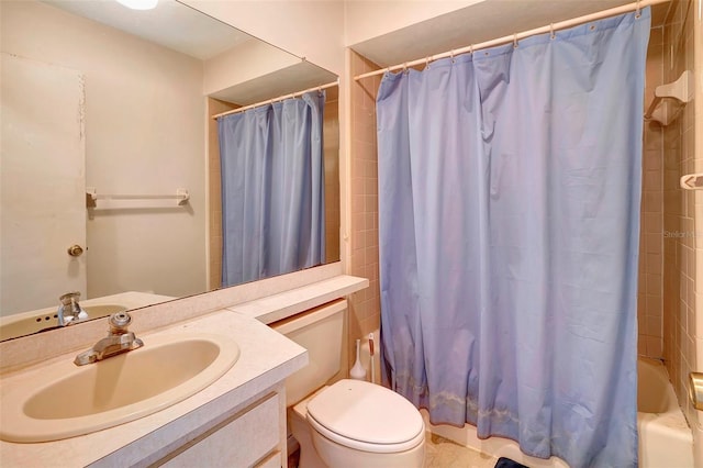 full bathroom featuring vanity, toilet, and shower / tub combo with curtain