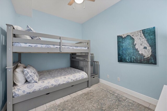 bedroom with ceiling fan