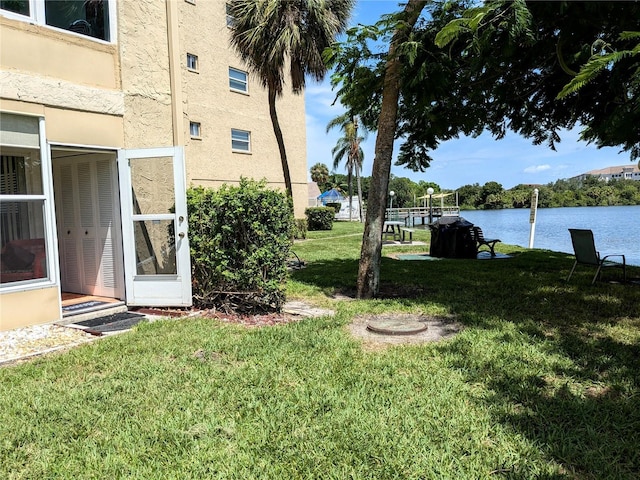 view of yard with a water view