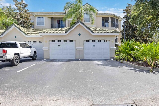 view of front facade with a garage