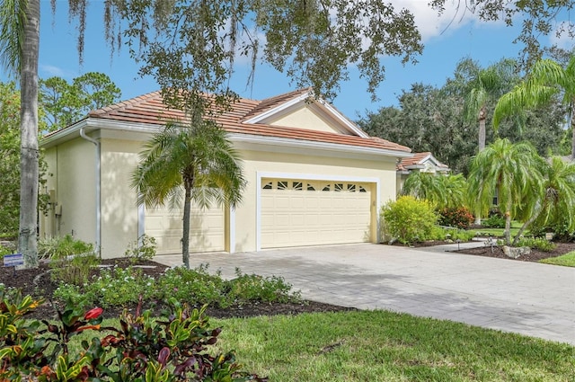 view of front of house featuring a garage