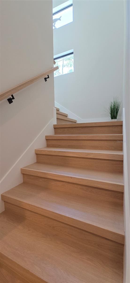 3464 Camino Real, Sarasota, FL 34239 - view of staircase