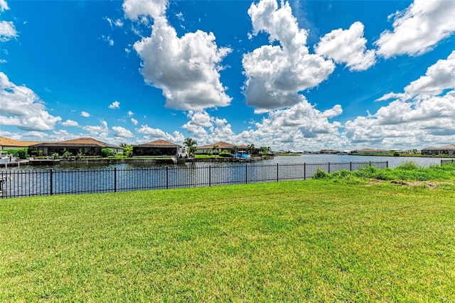 view of yard featuring a water view