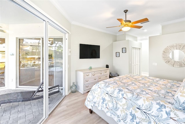 bedroom featuring light wood-type flooring, ornamental molding, access to exterior, and ceiling fan