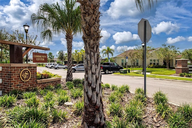 view of community / neighborhood sign