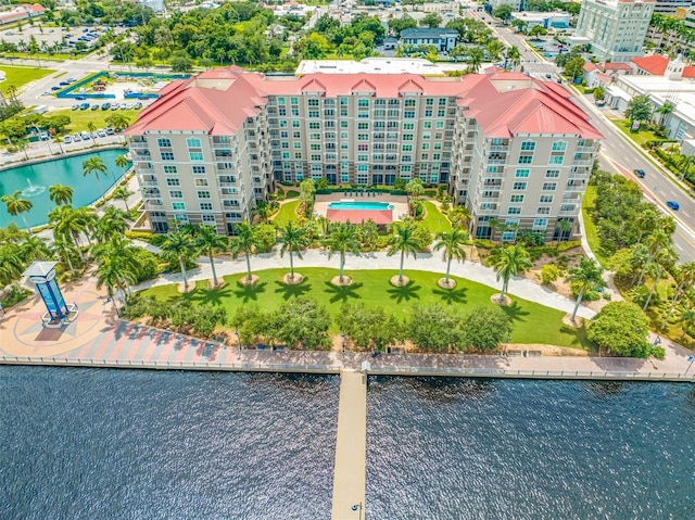 bird's eye view with a water view