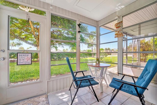 view of sunroom / solarium