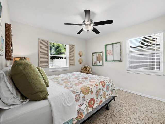 bedroom with ceiling fan