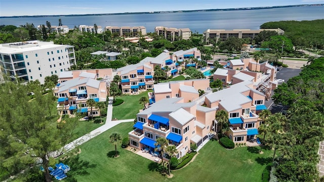 bird's eye view with a water view