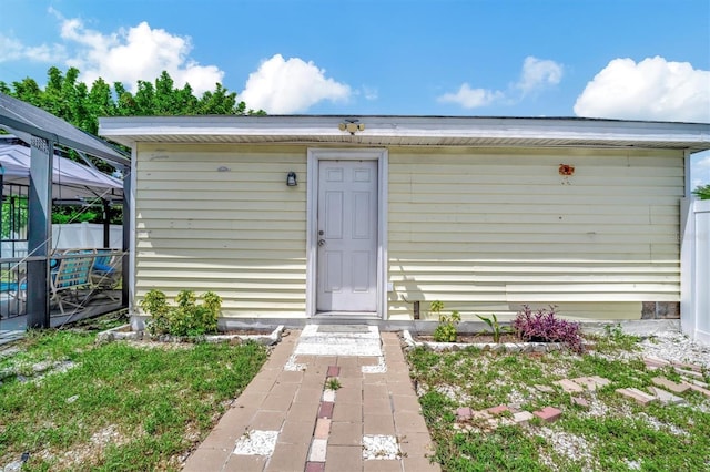 view of outbuilding