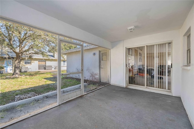 view of unfurnished sunroom