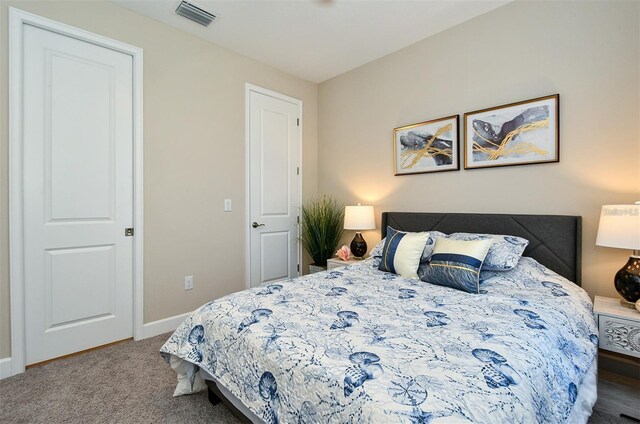 bedroom featuring carpet floors