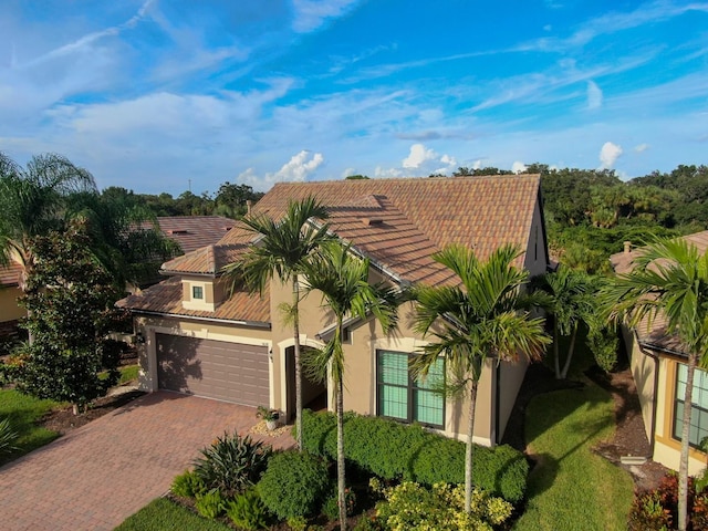 view of front of house featuring a garage