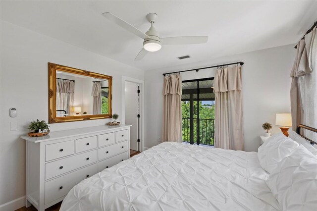 bedroom featuring ceiling fan