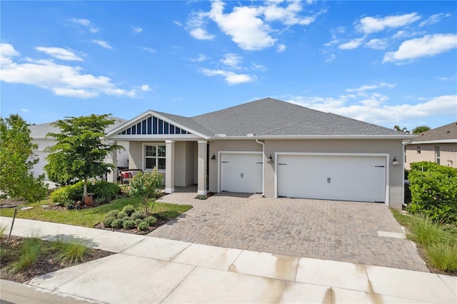 view of front facade with a garage