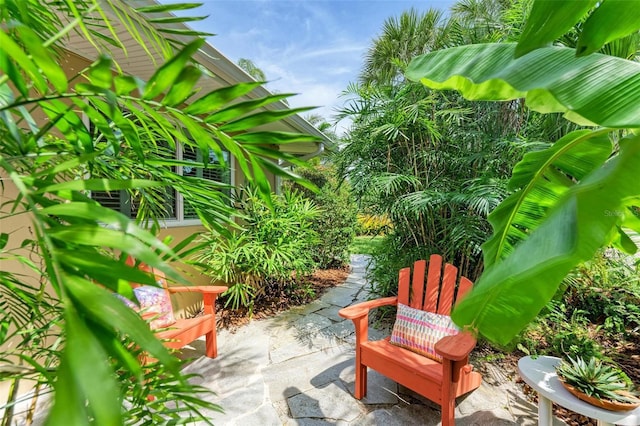 136 Crescent Dr, Anna Maria, FL 34216 - view of patio / terrace