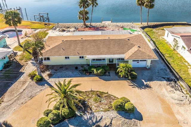 bird's eye view featuring a water view