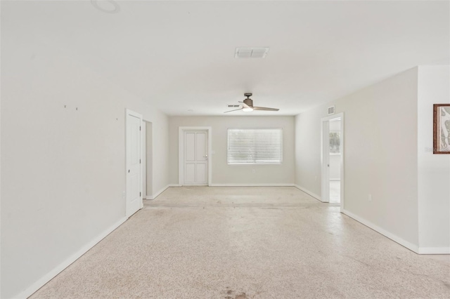 empty room featuring ceiling fan