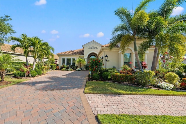 view of mediterranean / spanish-style home