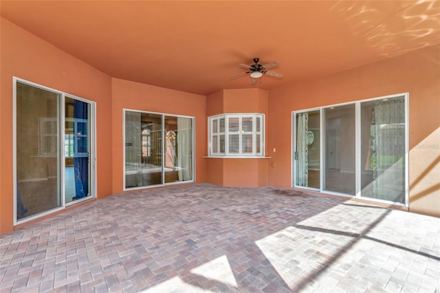 111 172nd St E, Bradenton, FL 34212 - view of patio featuring a ceiling fan