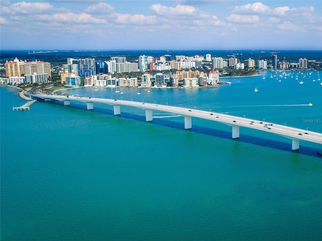 bird's eye view featuring a water view