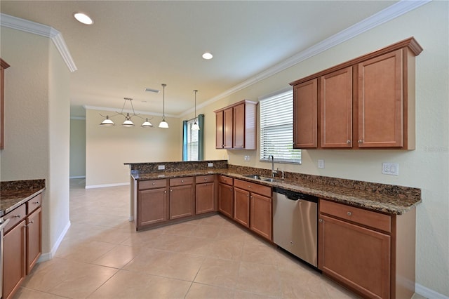 kitchen with sink, kitchen peninsula, stainless steel dishwasher, decorative light fixtures, and crown molding