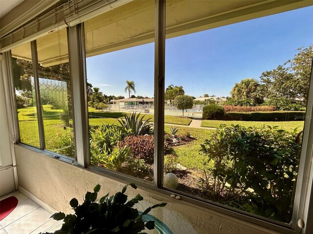 view of sunroom / solarium