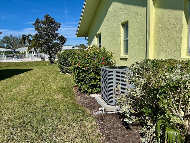 view of yard featuring cooling unit