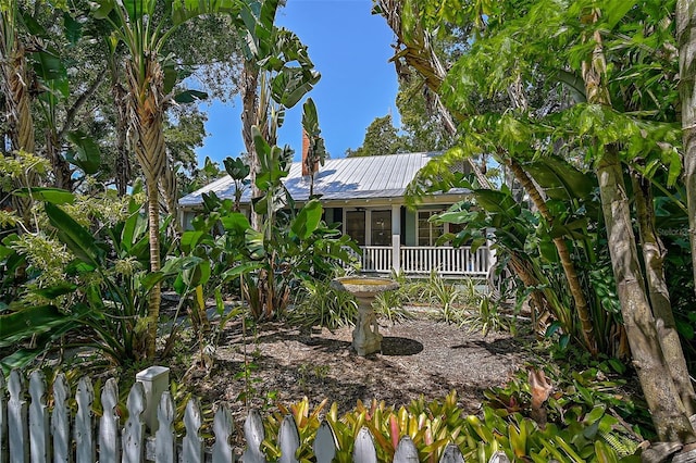 view of front of home