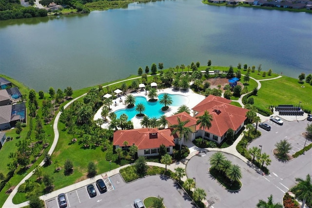 bird's eye view with a water view