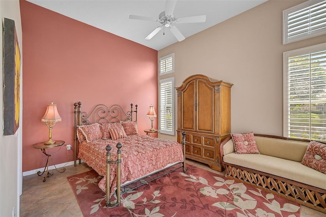 bedroom with ceiling fan