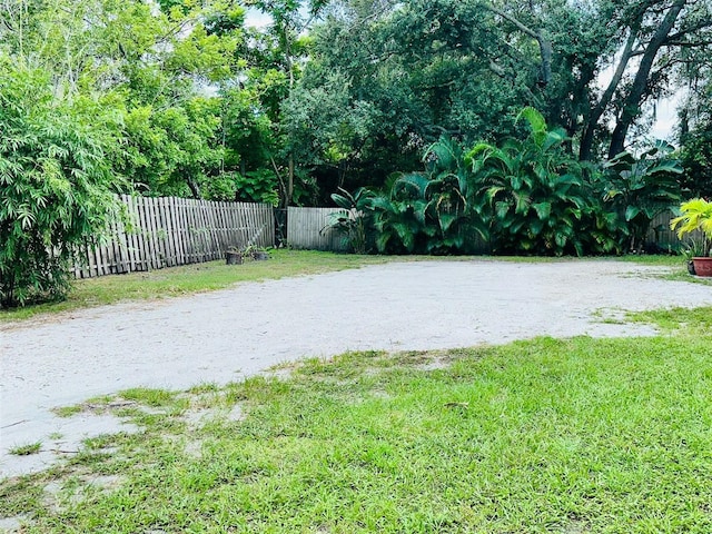 1820 7th Ave E, Bradenton, FL 34208 - view of yard