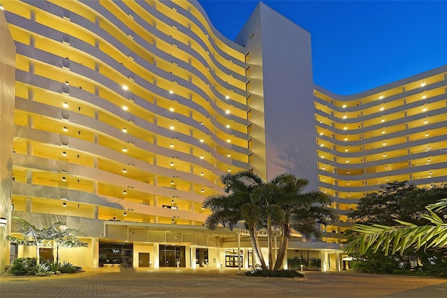 1255 N Gulfstream Ave Unit 1003, Sarasota, FL 34236 - view of building exterior