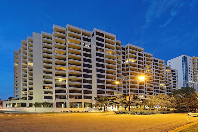 1255 N Gulfstream Ave Unit 1003, Sarasota, FL 34236 - view of property at twilight