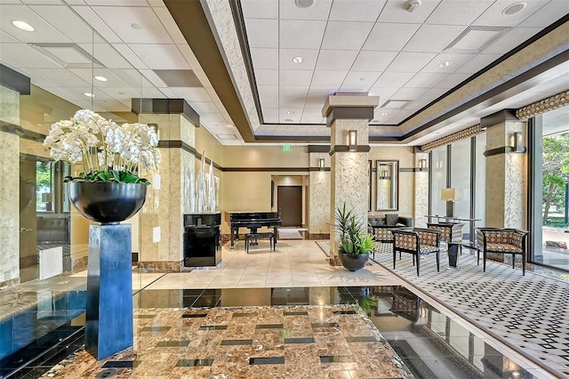 1255 N Gulfstream Ave Unit 1003, Sarasota, FL 34236 - common area featuring ornamental molding